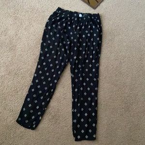 Stretchy pants with pockets!